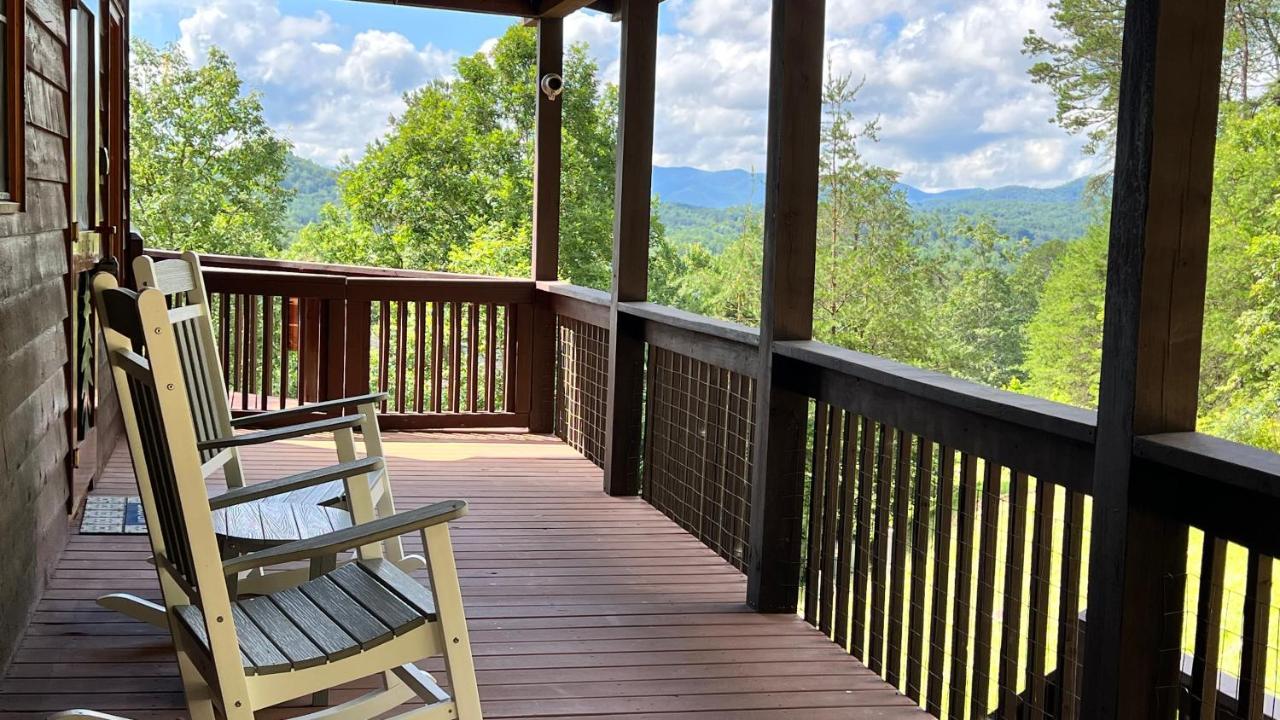 Mistletoe Cabin- Private Cabin W Views, Hottub, Pet Friendly Murphy Eksteriør billede