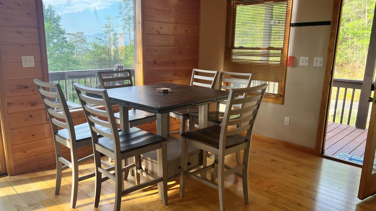 Mistletoe Cabin- Private Cabin W Views, Hottub, Pet Friendly Murphy Eksteriør billede